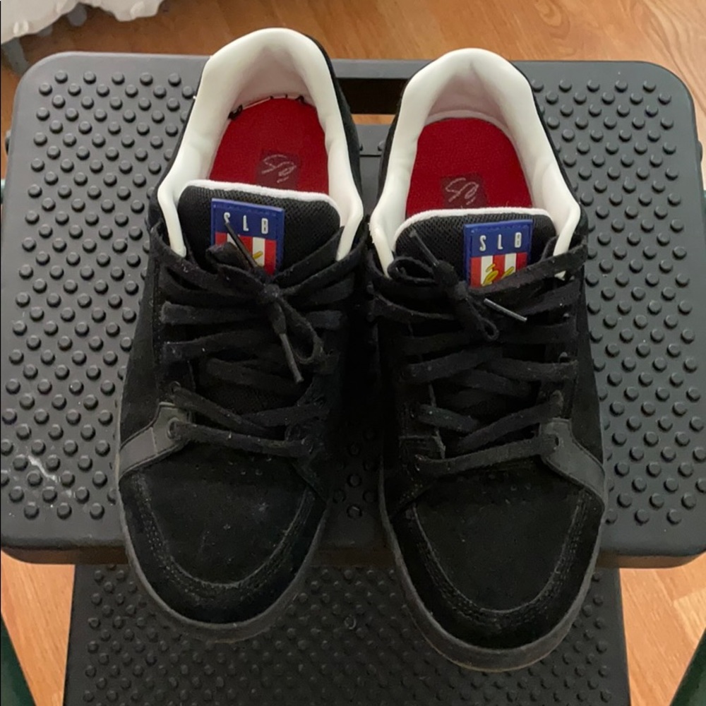 és SLB reissue